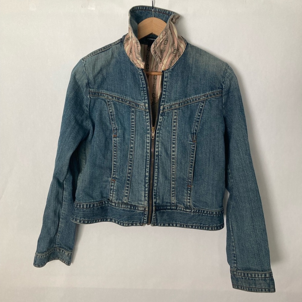 GAP JEAN JACKET..
